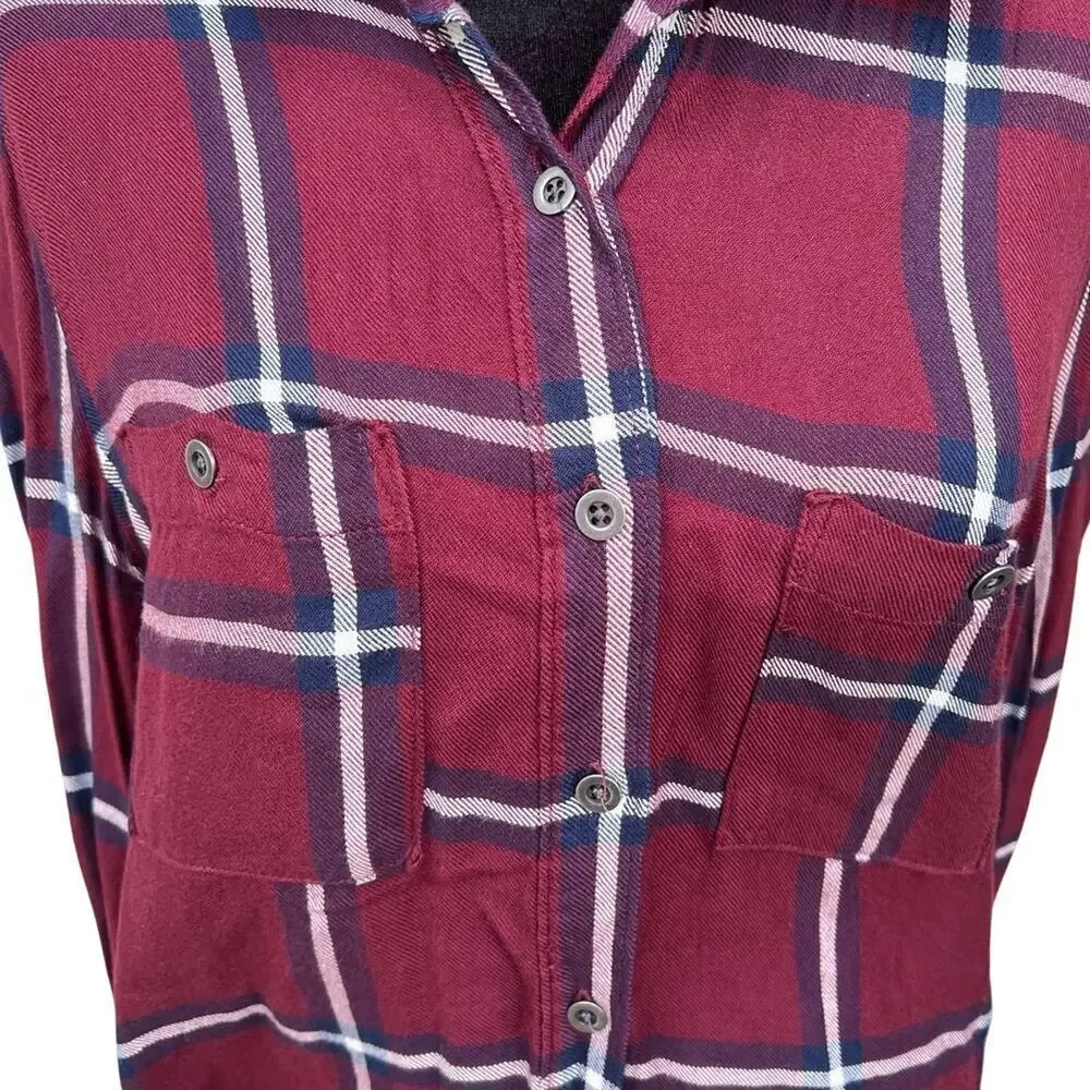 Kendall & Kylie women’s S plaid long sleeve button down top